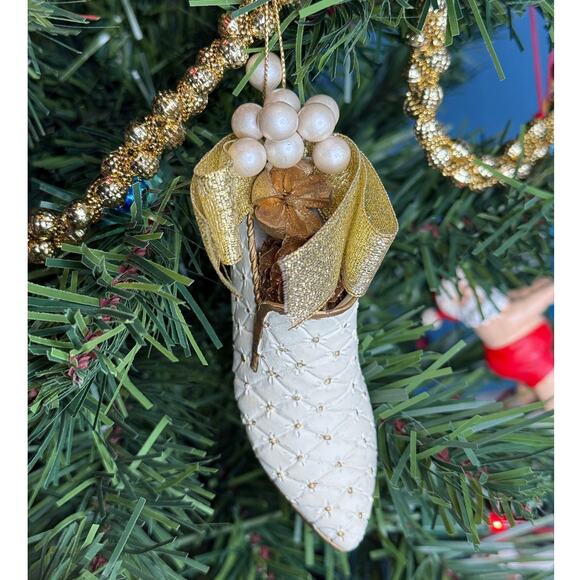 Vintage Victorian Ladies Shoe Ribbon Lace High Heeled Christmas Tree Ornament - Picture 4 of 4